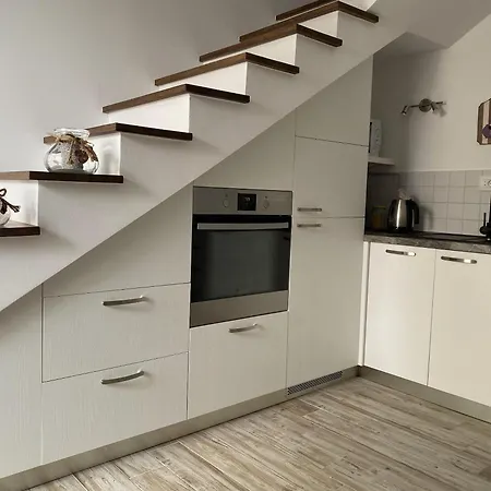 House Little Flower Трогир