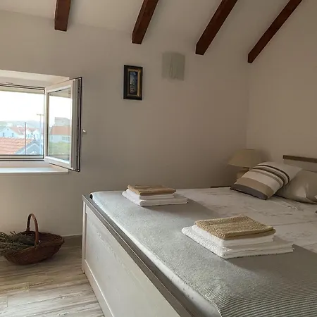 House Little Flower *