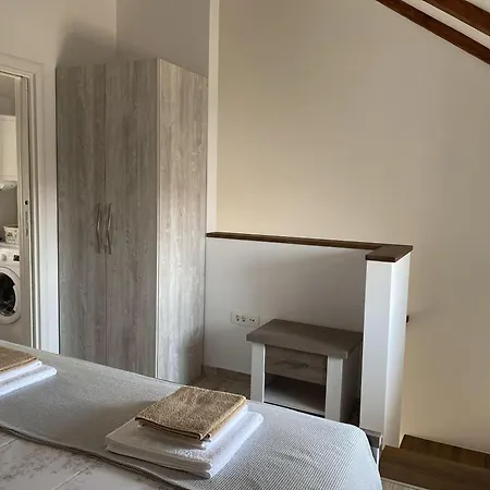 House Little Flower Trogir