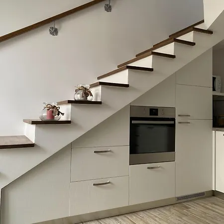 House Little Flower Трогир