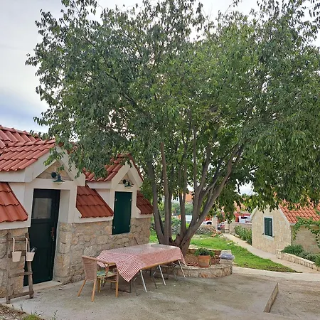 House Little Flower Trogir