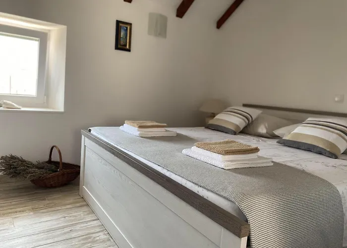House Little Flower Vakantiehuis