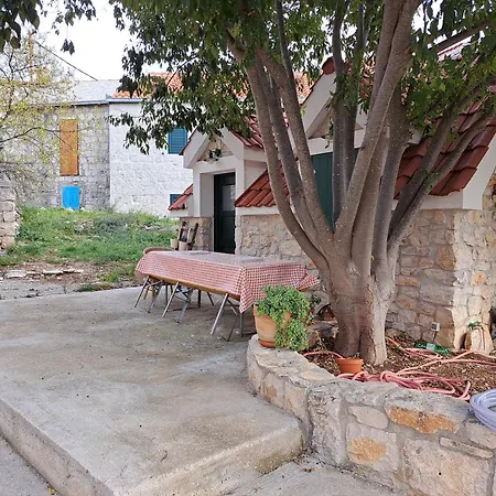 House Little Flower Holiday home *