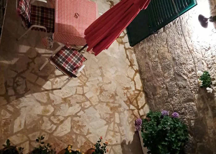 House Little Flower *