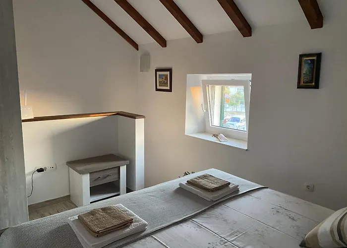 House Little Flower * Trogir